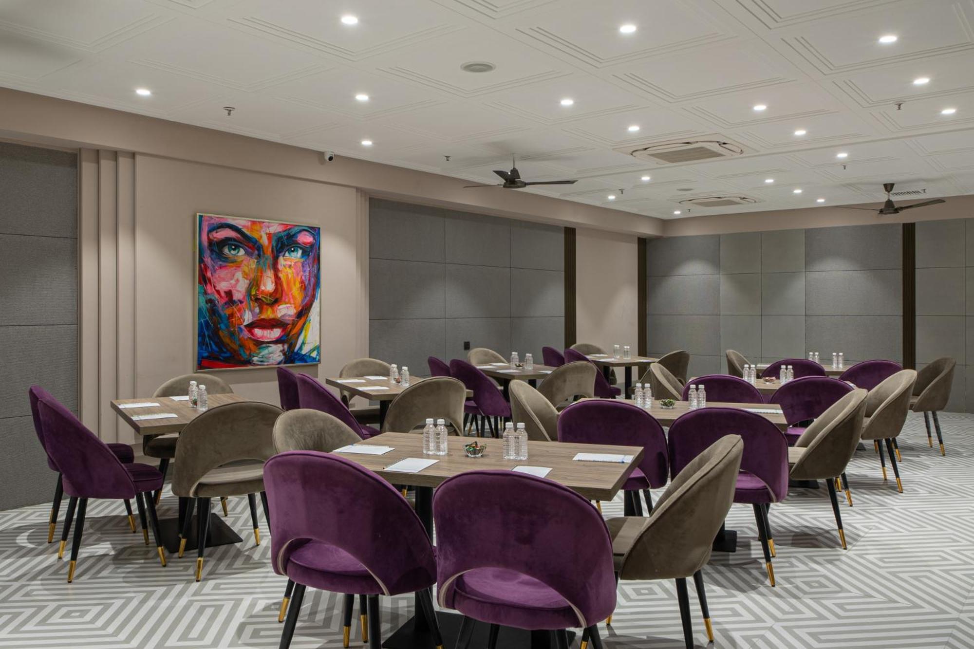 Hotel Sunstar Grand Дели Экстерьер фото